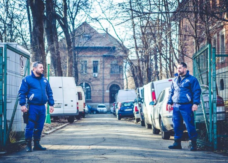 Situatiile surprinzatoare in care o firma de paza profesionista te poate salva!