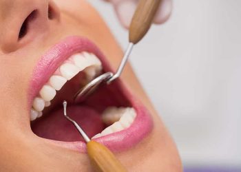 Te-ai hotărât asupra tratamentului cu implant dentar? Află care sunt pașii ce trebuie urmați înainte de intervenție