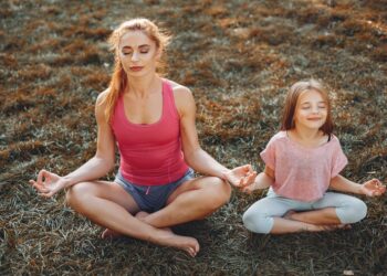 Primii pași spre meditație: un ghid ușor de urmat pentru începători