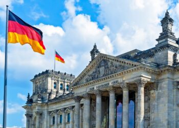 Germania se reînarmează. Vot crucial în Bundestag