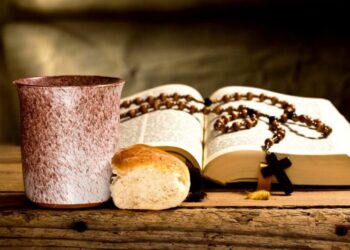 Postul în alte religii: Tot ce trebuie să știi despre Postul Paștelui
