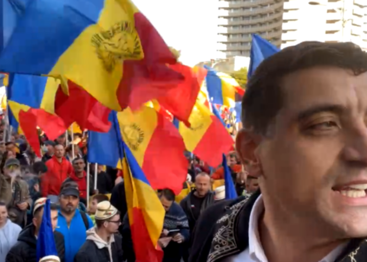 AUR anunţă că va protesta, miercuri,  în faţa sediului AEP și în Piaţa Victoriei