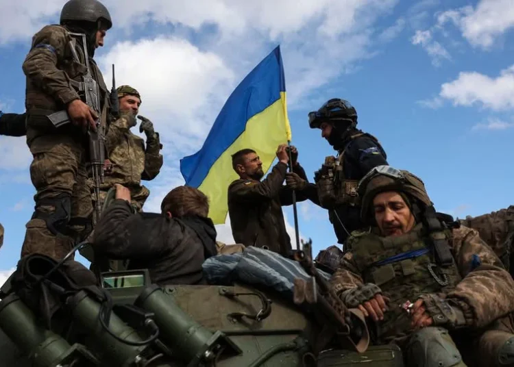 Ucraina înăspreşte condiţiile de ieşire din ţară pentru bărbaţii între 18 şi 60 de ani