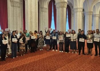 Sindicatele Senatului critică impunerea regulamentului fără consultare și cer respectarea legii