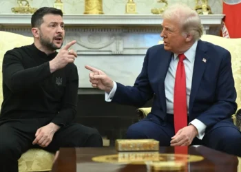 Trump și JD Vance l-au certat, criticat și jignit dur pe Zelenski în Biroul Oval: „Te joci cu Al Treilea Război Mondial”. Președintele Ucrainei a părăsit de urgență Casa Albă fără niciun acord semnat! Trump: „Zelenski nu e pregătit pentru pace!”
