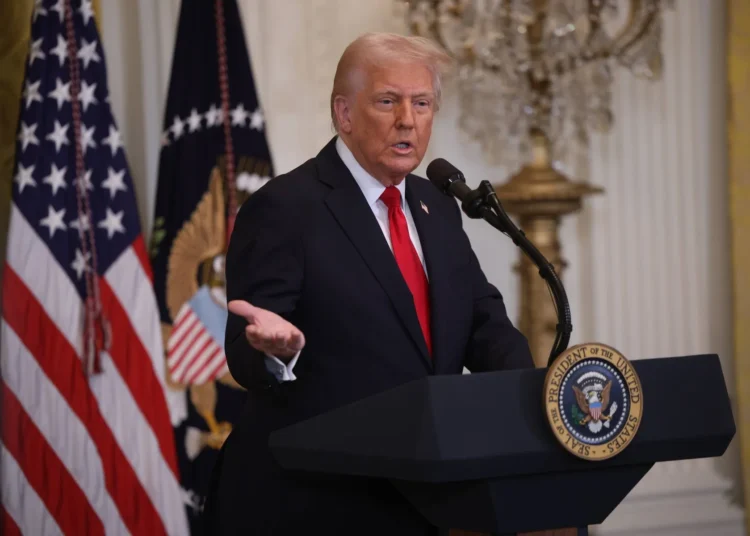 Și dacă Trump crede în schimbarea climatică, însă a luat o decizie pe care, dacă ar afla-o, oamenii s-ar îngrozi? Suntem prea mulți pe Pământ și doar cei puternici vor supraviețui