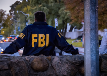 Judecătoare din SUA, arestată de FBI. Ea este acuzată că a protejat un imigrant de agenții federali