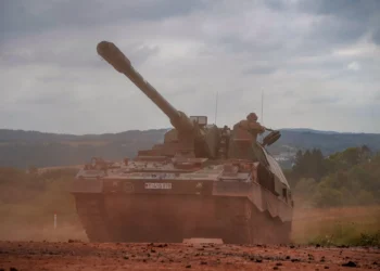 Bundeswehr, solicitată de NATO să trimită încă 7 brigăzi pentru apărarea alianței, care se teme de un atac al Rusiei. Problema: 40.000 de militari activi