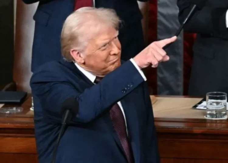 Trump, așa cum nimeni nu l-a mai văzut. Imginea face ocolul Pământului