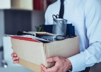 Giganții din tehnologie renunță la mii de angajați. Ce urmează