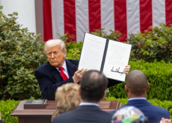 Un tribunal comercial american a decis că Trump și-a depășit atribuțiile impunând taxe vamale. „Ordinele tarifare și cele de represalii depășesc orice autoritate acordată președintelui”, spun judecătorii