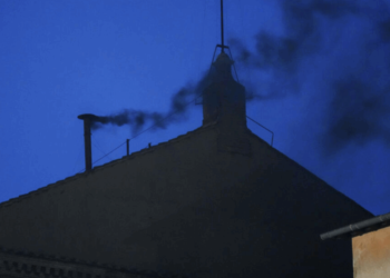 Fum negru la Vatican, nu a fost ales un nou Suveran Pontif – Ce urmează