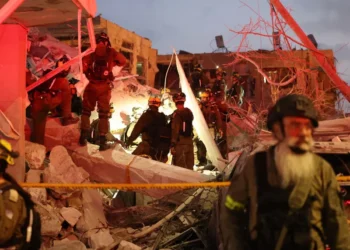 Război în Orientul Mijlociu. Peste 100 de rachete, lansate de Iran către Israel. 7 oameni ucisi
