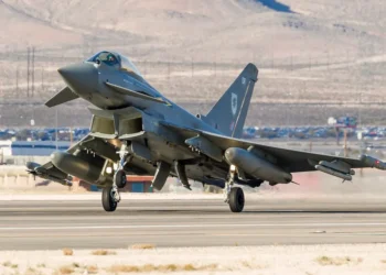 Băncile creditează mașina de război cu 27 miliarde €. Bani pentru avioane Typhoon și tancuri Leopard