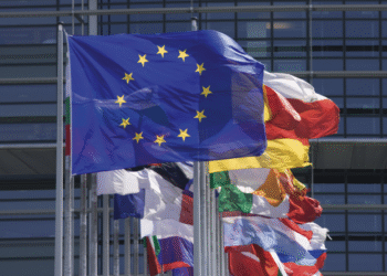 Reabilitare centru comunitar integrat, reabilitare și dotare săli pentru servicii educaționale pentru copii aflați în risc de abandon școlar/a doua șansă și reabilitare spațiu pentru servicii de ocupare și calificare