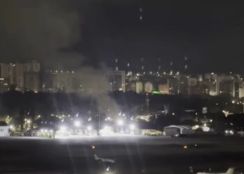 Focuri de armă și atacuri cu drone la Caracas, după ce Delcy
