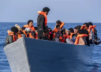 O barcă cu migranți s-a răsturnat în Marea Mediterană: 53 de oameni au murit sau sunt dați dispăruți