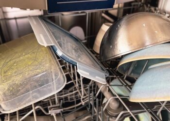 6 greșeli care duc la defectarea mașinii de spălat vase