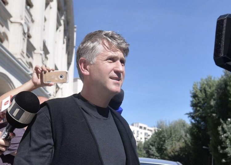 Percheziții la Cristian Pomohaci. Fostul preot, acuzat din nou de viol