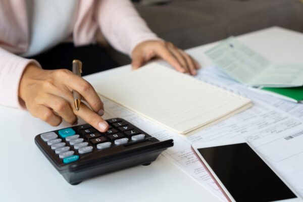 Cum faci un bilanț financiar personal la fiecare trei luni